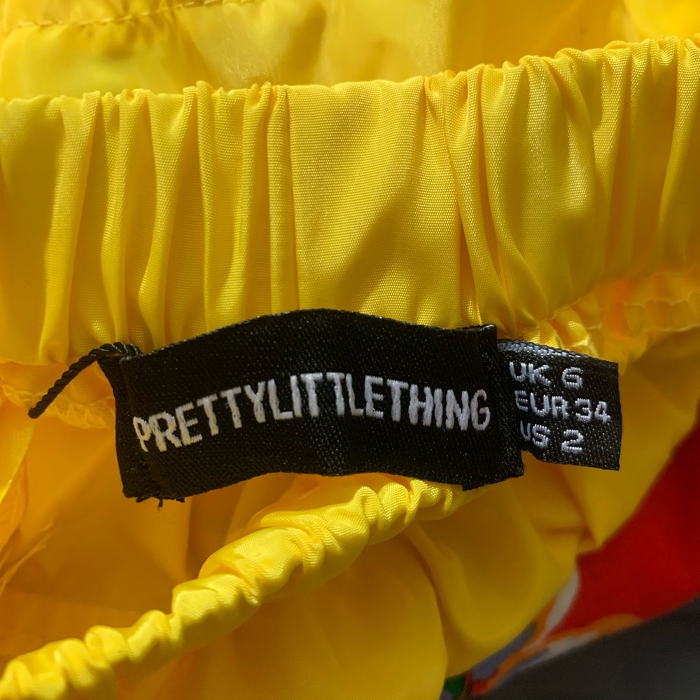 5 for 20 PrettyLittleThing neon yellow shell suit skirt NWT - Picture 3 of 6